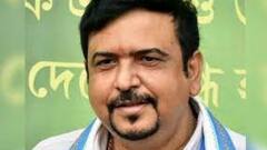 Tangra Fire: ট্যাংরায় চামড়ার গুদামে আগুন, ঘটনাস্থলে পৌঁছেছেন দমকল মন্ত্রী সুজিত বসু। Bangla News