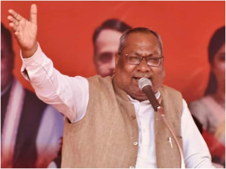 NISHAD Party Chief Sanjay Nishad did not give any clear answer on the question of Deputy CM Post ANN निषाद पार्टी के अध्यक्ष संजय निषाद ने उपमुख्यमंत्री के सवाल पर इस तरह दिया गोलमोल जवाब, 2024 के चुनाव पर कही यह बात
