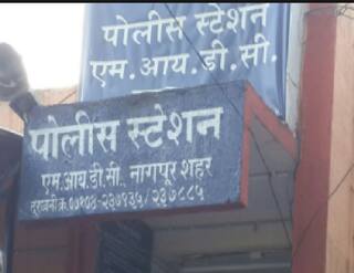 Crime : आधी पत्नी अन् मुलीचा गळा चिरला, मग स्वत:चं आयुष्य संपवलं; नागपुरातील धक्कादायक घटना