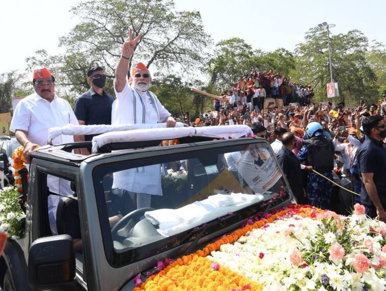 On his Gujarat Visit PM Modi organized a road show from Indira Bridge to Sardar Patel Stadium પ્રધાનમંત્રી મોદી યોજશે ત્રીજો રોડ શૉ, જાણો રોડ શોનો રુટ અને કાર્યક્રમની વિગત