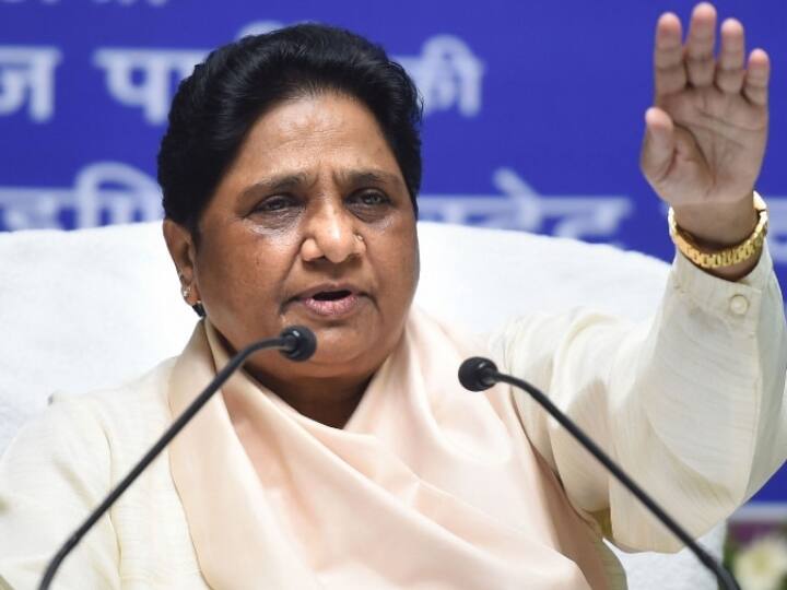 Mayawati eyes on these five states of the country said The only option left with the public is BSP Mayawati: देश के इन पांच राज्यों पर मायावती की नजर, बोलीं- 'महंगाई, गरीबी और बेरोजगारी पर ध्यान देने की जरूरत'