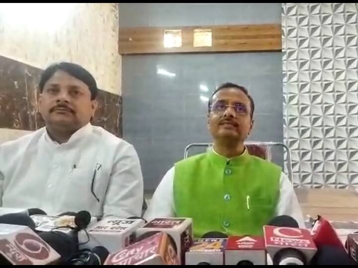 UP Election Result 2022 Kanpur Dinesh Sharma reached dehat after BJP victory in UP ann UP Election Result 2022: यूपी में बीजेपी की जीत के बाद कानपुर देहात पहुंचे दिनेश शर्मा, अशोक गहलोत पर लगाया ये बड़ा आरोप