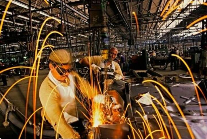 Morgan Stanley report says India Industrial production is lower then estimates Morgan Stanley की रिपोर्ट, कहा- भारत के औद्योगिक उत्पादन में बढ़त अनुमान से कम, सभी सेक्टर्स में गिरावट
