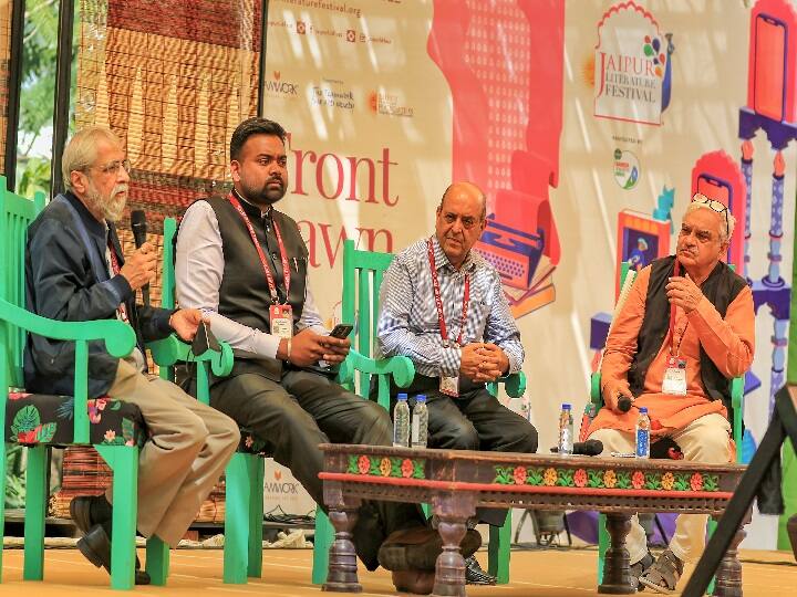 जयपुर लिटरेचर फेस्टिल 2022 (जेएलएफ) में साहित्य के विभिन्न पहलुओं के साथ ही यूक्रेन और.रूस विवाद, जलवायु परिवर्तन, न्यू वर्ल्ड ऑर्डर फिक्शन की कलाएं, काव्य यात्रा, विज्ञान, इतिहास समेत तमाम बातों पर चर्चा हुई.