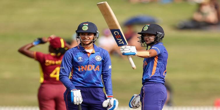 ICC Women's World Cup Smriti Mandhana, Harmanpreet Kaur Shine With Sensational Centuries ICC Women's World Cup: স্মৃতি-হরমনপ্রীতের জোড়া শতরানে ক্যারিবিয়ানদের বিরুদ্ধে বিশ্বকাপে রেকর্ড রান ভারতের