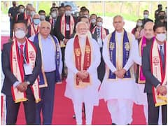 अहमदाबाद दौरे के दूसरे दिन पीएम मोदी ने किया रक्षा विश्व विद्यालय का उद्घाटन, यूनिवर्सिटी में पीएम के लिये लगे ये नारे