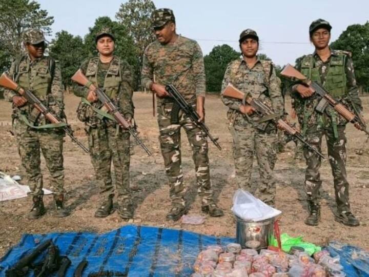 Jharkhand Police recover explosives including looted weapon from police of many states ANN Jharkhand: झारखंड पुलिस को मिली बड़ी सफलता, कई राज्यों के पुलिस से लूटे गये हथियार समेत विस्फोटक बरामद