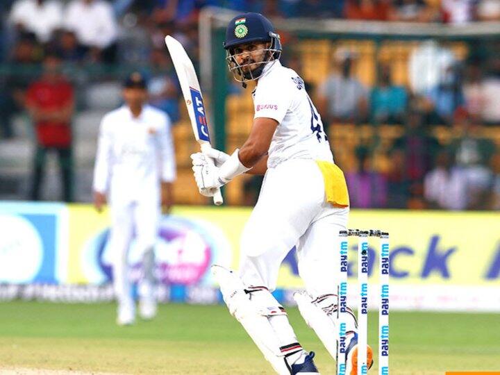 ind vs sl shreyas iyer missed century out 92 runs 2nd test Bengaluru IND vs SL 2nd Test: सचिन-सहवाग से जुड़ी खास लिस्ट में शामिल हुए श्रेयस अय्यर, 92 रनों पर हुए थे आउट
