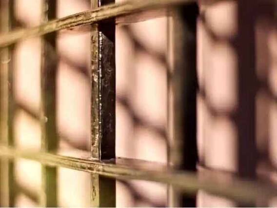 Kurnool Jail Prisoner Escaped: వారంలో ఇది రెండో సారి... దొరికితే ఇక అంతే | ABP Desam