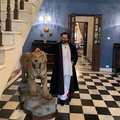 નવાબોની શાન પટૌડી પેલેસઃ જુઓ સૈફ અલી ખાન સાથે પટૌડી પેલેસની અંદરની તસવીરો