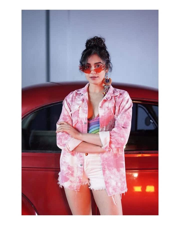 తాజాగా మరికొన్ని ఫోటోలు షేర్ చేసింది. (Courtesy: Adah Sharma Instagram)