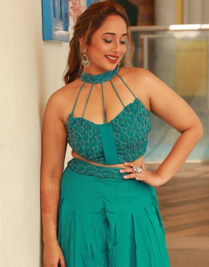 મુંબઇઃ ભોજપુરી એક્ટ્રેસ રાણી ચેટર્જી હાલમાં ચર્ચામાં છે. એક્ટ્રેસ તેના લેટેસ્ટ ફોટોશૂટના કારણે ચર્ચામાં છે. તેણે ઇન્સ્ટાગ્રામ પર આ ફોટોશૂટ શેર કર્યું છે.