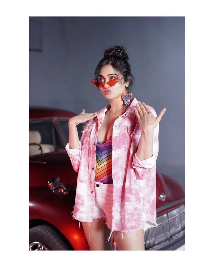ప్రస్తుతం ఈ ఫోటోలు సోషల్ మీడియాలో వైరల్ అవుతున్నాయి. (Courtesy: Adah Sharma Instagram)