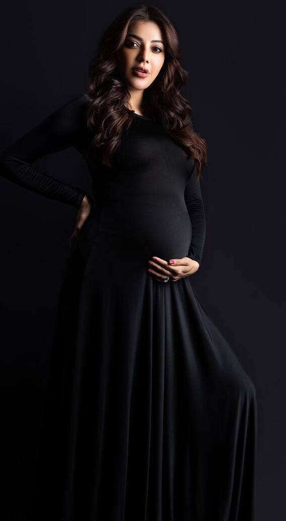 Kajal Photos: నెలలు నిండుతున్న కాజల్, క్యూట్ కుక్కపిల్లతో ఫోజ్