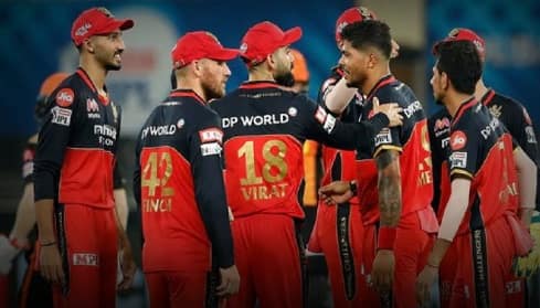 ipl-2022: royal challengers bangalore launched its new team jersey with captain faf du plessis and virat kohli RCBએ IPL 2022 લૉન્ચ કરી ટીમની નવી જર્સી, પહેલા કેટલો છે ફેરફાર, વિરાટે કહી આ વાત..........