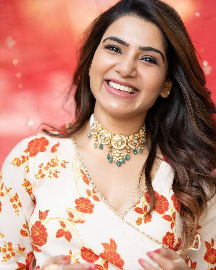 अभिनेत्री नुकतीच मुंबईत आयोजित क्रिटिक्स चॉईस अवॉर्ड्स 2022मध्ये सहभागी झाली होती. (photo:samantharuthprabhuoffl/ig)