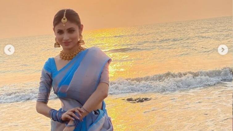 Mouni Roy: Actres Mouni Roy shares some glimpse of her dance performance in social media Mouni Roy: নীল শাড়িতে সমুদ্রতীরে ভরতনাট্যমে মগ্ন মৌনী, মুগ্ধ সোশ্যাল মিডিয়া