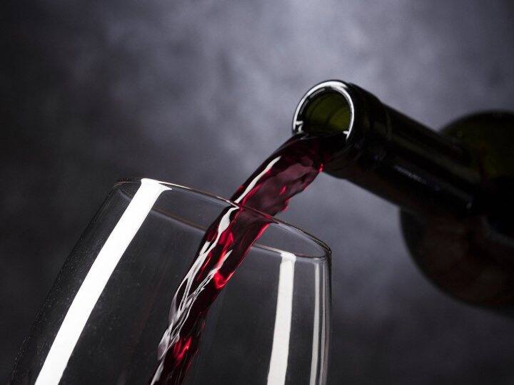 Drinking red wine on a daily basis can reduce the risk of diabetes and make it more beautiful Red Wine: రోజూ రెడ్ వైన్‌ తాగితే డయాబెటిస్ ముప్పును తగ్గించుకోవచ్చు, అందంగానూ మారొచ్చు