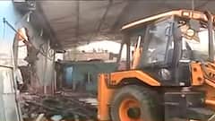 Tangra Fire: শুরু ট্যাংরার অগ্নিবিধ্বস্ত গুদামের পাঁচিল ভাঙার কাজ | Bangla News