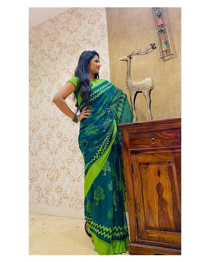 இதுவரை மண்ணில் பிறந்த பெண்ணில் நீதான் நீதான் அழகியடி
