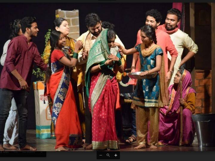 In Pics Khandani Drama tops 60th State Drama Competition from Pune Center Pune : 60 व्या राज्य नाट्य स्पर्धेत पुणे केंद्रातून 'खानदानी' अव्वल