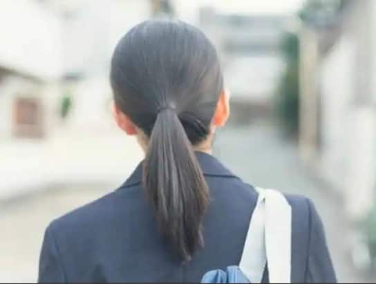 Japan Banned Ponytails boys get sexually excited seeing girls in ponytail strange ban japan in schools Japan : 'पोनिटेल'मध्ये मुलींना पाहून मुलं उत्तेजित होतात म्हणत जपानमधील शाळांनी लावले अजब निर्बंध