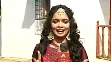 Shoaib Ibrahim and Megha Ray's Holi Performance | SBS