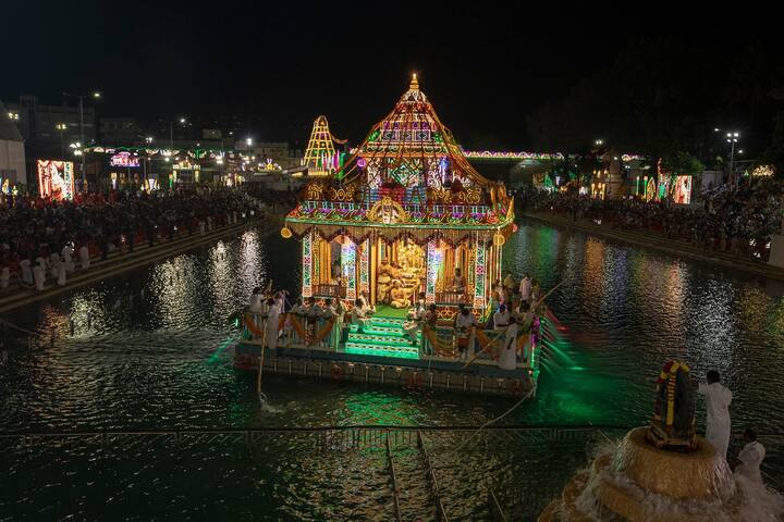 తిరుమలలో వైభవంగా శ్రీవారి సాలకట్ల తెప్పోత్సవాలు