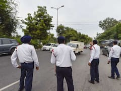 कभी भी रेड लाइट पार की है तो तुरंत ऐसे देखें कि चालान कटा या नहीं