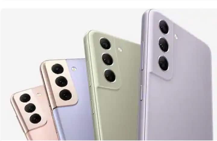 Samsung Galaxy S21 Series: Samsung এর 2021 ফ্ল্যাগশিপ সিরিজ Galaxy S21 ফোনে রয়েছে একটি   IP68 রেটিং। সিরিজের তিনটি স্মার্টফোনই - Galaxy S21, Galaxy S21+ এবং Galaxy S21 Ultra ধুলো   ও জল প্রতিরোধী। স্মার্টফোনগুলি Android 11 অপারেটিং সিস্টেমে কাজ করে। এদের দাম 59999 টাকা থেকে শুরু।