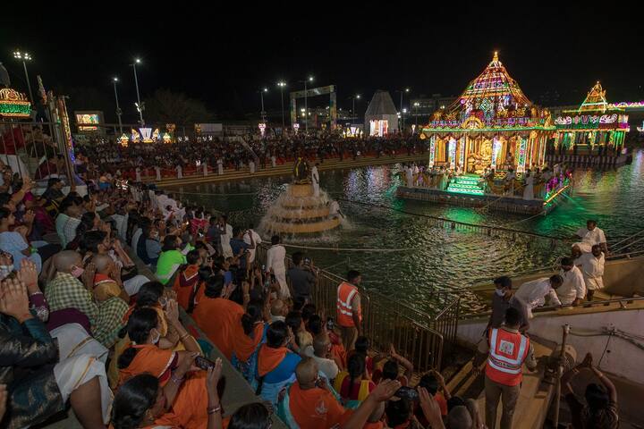 తిరుమలలో వైభవంగా శ్రీవారి సాలకట్ల తెప్పోత్సవాలు
