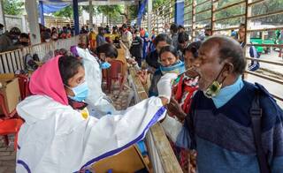 Coronavirus Cases Today: દેશમાં કોરોના વિદાય તરફ, આજે નોંધાયા 1581 કેસ
