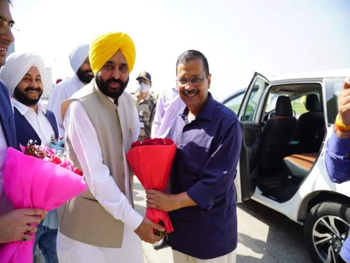 AAP Arvind Kejriwal-Bhagwant Mann Victory Roadshow Amritsar Today After Clean Sweep Punjab Election Result 2022 AAP Roadshow Amritsar: ఆప్‌ విజయోత్సవ ర్యాలీ- పంజాబ్‌లో చారిత్రక నిర్ణయాలు ఖాయమట!