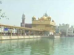 Photos: विजयी जूलूस से पहले केजरीवाल-भगवंत मान ने स्वर्ण मंदिर में टेका माथा, जलियांवाला बाग भी पहुंचे