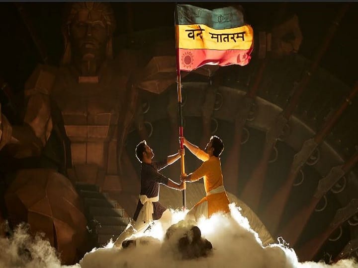 rajamouli rrr movie koelae promo song release tomorrow RRR Movie Koelae Promo: நாங்க வந்துக்கிட்டு இருக்கோம்.. நாளை வெளியாகிறது ஆர்.ஆர்.ஆர் படத்தின் கோலே பாடல்..!