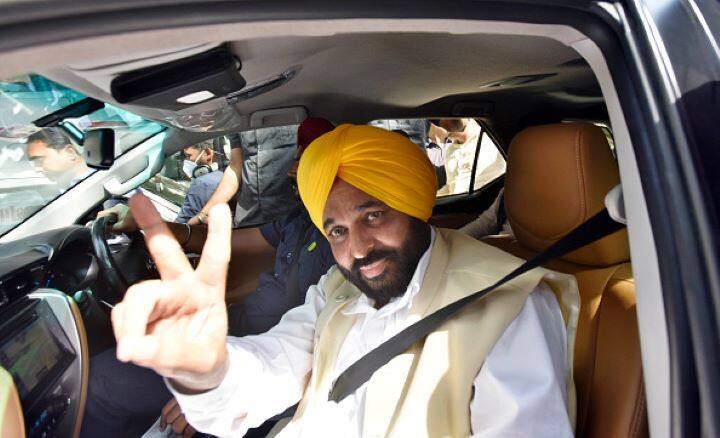 Punjab: CM-elect Bhagwant Mann To Take Oath Alone On Wednesday, 16 MLAs To Be Sworn In Later Punjab: CM-elect Bhagwant Mann To Take Oath Alone On Wednesday, 16 MLAs To Be Sworn In Later