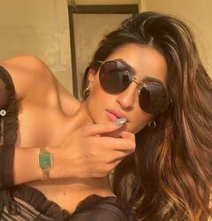 ऑफ शोल्डर टॉप पहन पलक तिवारी ने दिखाईं ऐसी अदाएं, लोग बोले 'हे भगवान आपकी आंखें....'