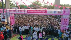 PHOTO : 'ब्रेक द बायस'... स्त्री-पुरुष समानतेसाठी नागपुरात मॅरेथॉन; हजारो महिला धावल्या