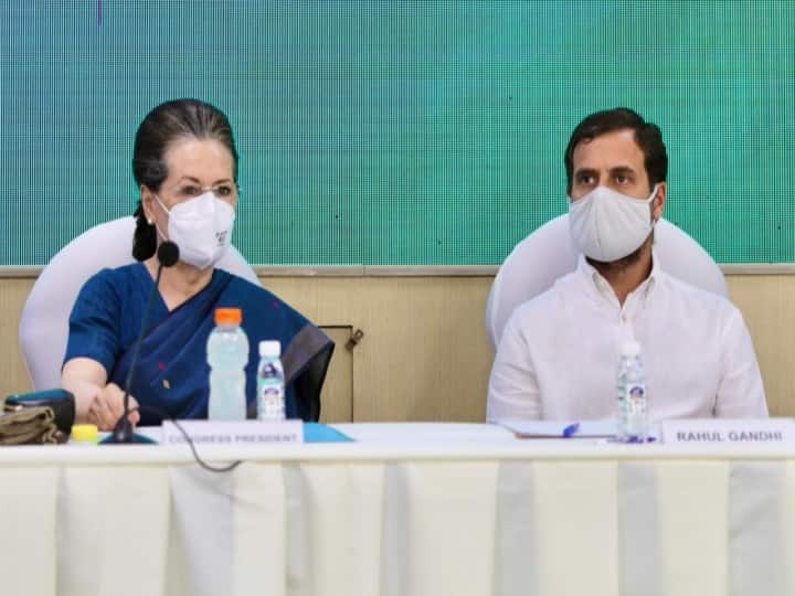 Sonia Gandhi calls meeting of senior Congress leaders Prashant Kishor also join meeting Congress:  सोनिया गांधींच्या उपस्थितीत काँग्रेसची बैठक; प्रशांत किशोरही हजर