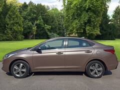 Used Cars: सस्ते में बिक रही हैं एक से बढ़कर एक सेडार कारें, ये रही लिस्ट