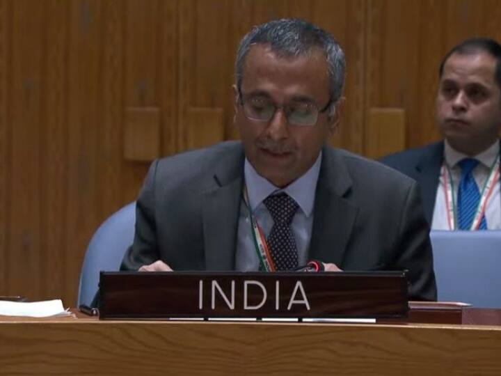 India at UNSC reiterates its calls for immediate end to all hostilities in Ukraine मरने वालों की बढ़ रही संख्या, मानवीय स्थिति गंभीर, तुरंत सीजफायर करें यूक्रेन और रूस- UNSC में बोला भारत
