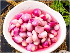 गर्मी में खाएं घर की बनी सिरके वाली प्याज, हफ्तों स्टोर कर सकते हैं