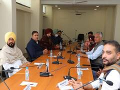 Punjab News: कांग्रेस के अंदर लड़ाई और ज्यादा बढ़ी, सुनील जाखड़ ने चरणजीत चन्नी को पार्टी के लिए बोझ बताया