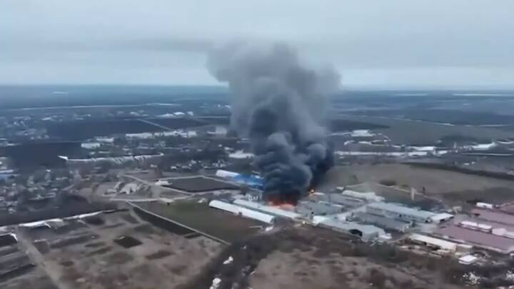 Ukraine Russia War Britain Says Russia may launch Chemical attack on Ukraine क्या केमिकल वॉर की कगार पर पहुंचा रूस-यूक्रेन संघर्ष? ब्रिटेन का ये है दावा