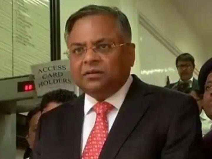 Natarajan Chandrasekaran Profile : टाटा सन्सचे अध्यक्ष एन. चंद्रशेखरन सांभाळणार एअर इंडियाची धुरा, अध्यक्षपदी नियुक्ती Get to know about Natarajan Chandrasekaran, the new chairman Tata Group in details Natarajan Chandrasekaran Profile : टाटा सन्सचे अध्यक्ष एन. चंद्रशेखरन सांभाळणार एअर इंडियाची धुरा, अध्यक्षपदी नियुक्ती