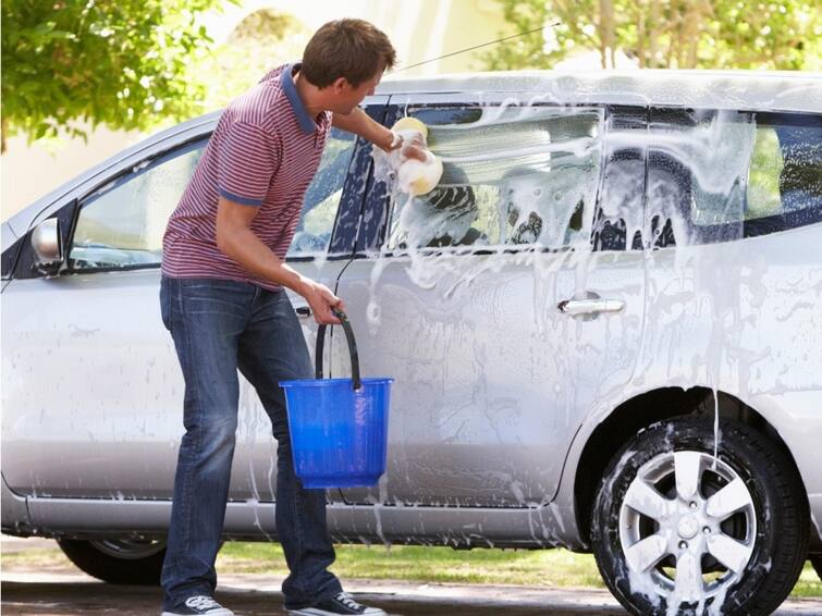 Best household tips for car cleaning and washing after holi celebration, see all seven tips હોળીના તહેવારમાં કાર થઇ જાય ખરાબ તો આ રીતે કરો વૉશ, થઇ જશે પહેલા જેવી ચકચકાટ, જાણો 7 ટિપ્સ.............