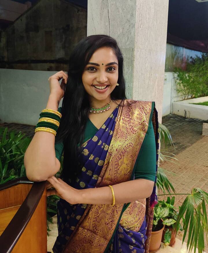 அந்த நதி என்ன உனை கேட்டு நடை போட்டதோ இன்று அதை பார்த்து உன் நெஞ்சம் இசை போட்டதோ