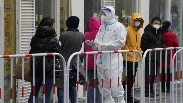 World Health Organization WHO alarm over a global spike in COVID 19 cases rise in parts of Asia reduced testing कोरोना वायरस को लेकर WHO की बड़ी चेतावनी, बताया किन देशों में तेजी से बढ़ सकते हैं केस