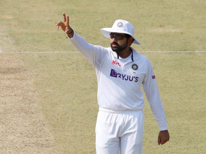 रोहित ने दूसरे टेस्ट के बाद प्रेस कॉन्फ्रेंस में कहा, ‘‘हमें पता है कि वह कैसे बल्लेबाजी करता है और एक टीम के रूप में हम उसे स्वाभाविक खेल दिखाने की स्वतंत्रता देना चाहते हैं. लेकिन उससे कहा गया है कि मैच की स्थिति और पिच को भी ध्यान में रखे.’’(फोटो ट्विटर)