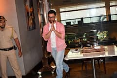 PHOTOS: Aamir Khan Celebrates Birthday With Media By Cutting Cake